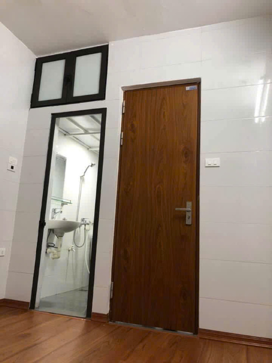 Cho thuê nhà Phố Hoàng Mai 4 tầng x 2 ngủ, 7 Triệu ở gđ, nhóm 4 người - Ảnh chính